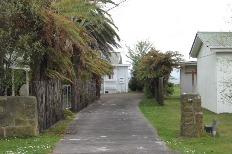 Photo of property in 23 Willow Avenue, Hannahs Bay, Rotorua, 3010