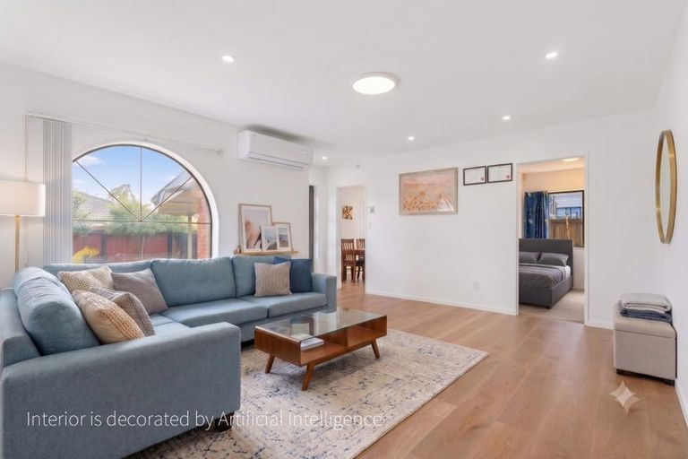 Photo of property in 2/16 Ultima Place, Clover Park, Auckland, 2019