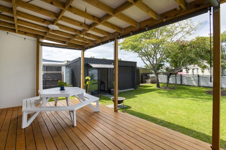 Photo of property in 54 Abbott Street, Te Hapara, Gisborne, 4010