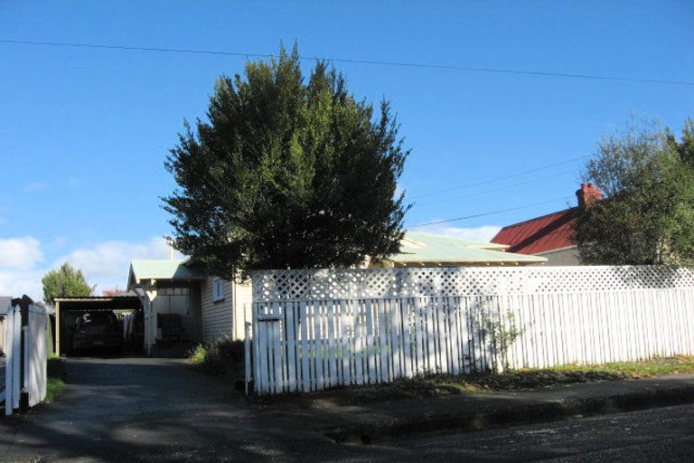 Photo of property in 2/8 Hornbrook Street, Waltham, Christchurch, 8023