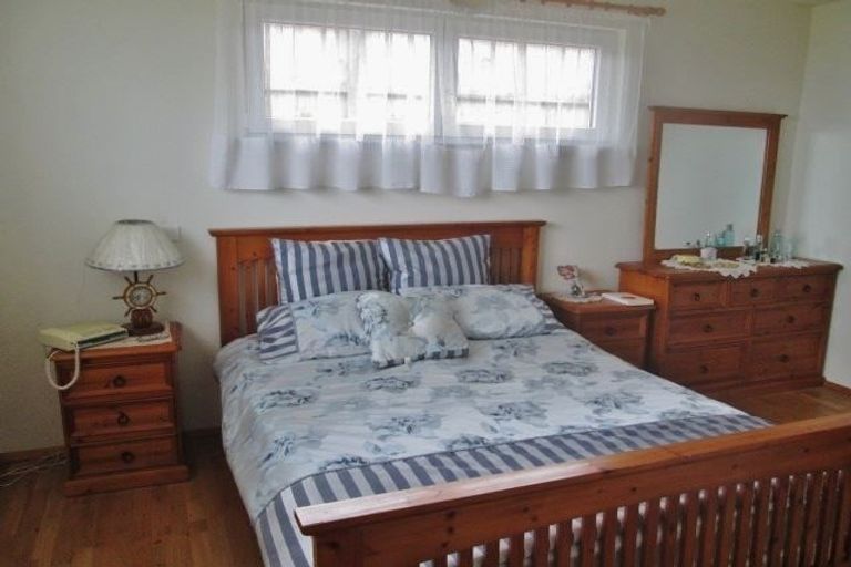 Photo of property in 10 Freyja Crescent, Coopers Beach, 0420