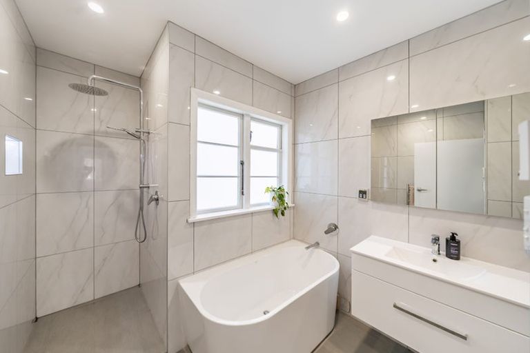 Photo of property in 25 Field Street, Silverstream, Upper Hutt, 5019