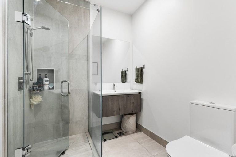 Photo of property in 4/28 Nevill Road, Hobsonville, Auckland, 0616