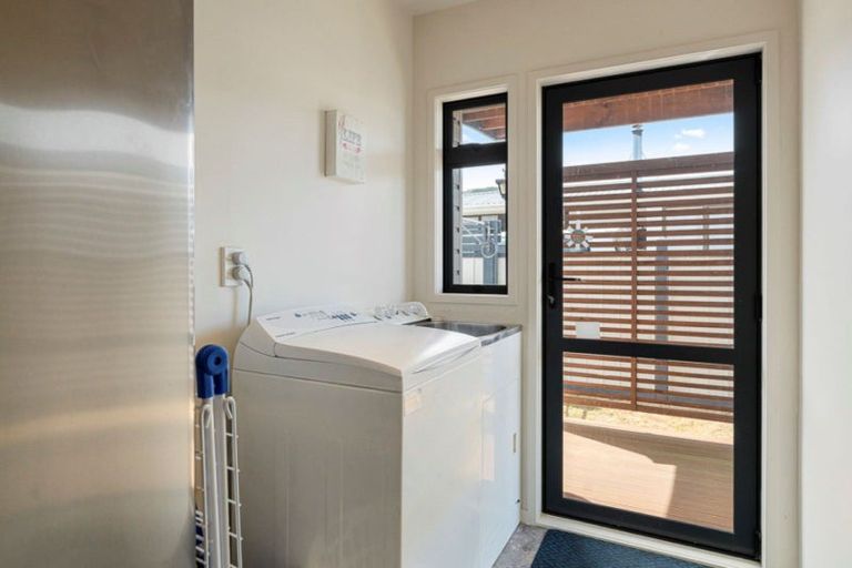 Photo of property in 137 Kenrigg Road West, Kinloch, Taupo, 3377