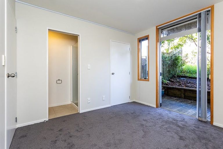 Photo of property in 63 Albionvale Road, Glen Eden, Auckland, 0602