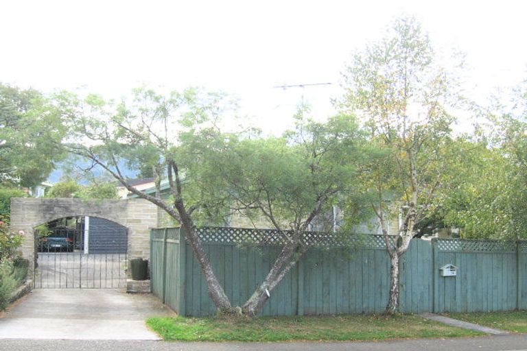 Photo of property in 52 Sunbrae Drive, Silverstream, Upper Hutt, 5019