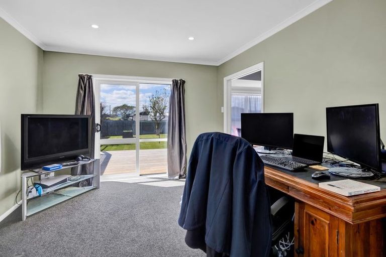 Photo of property in 48 Campbell Street, Hawera, 4610