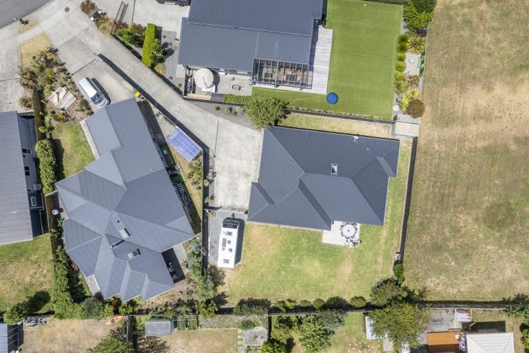 Photo of property in 15 Gallipoli Place, Paraparaumu, 5032