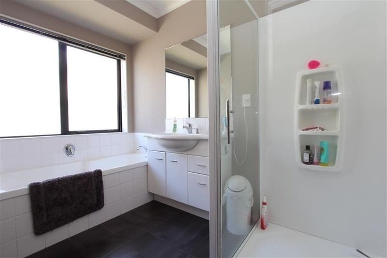 Photo of property in 5 Winslow Court, Huntington, Hamilton, 3210