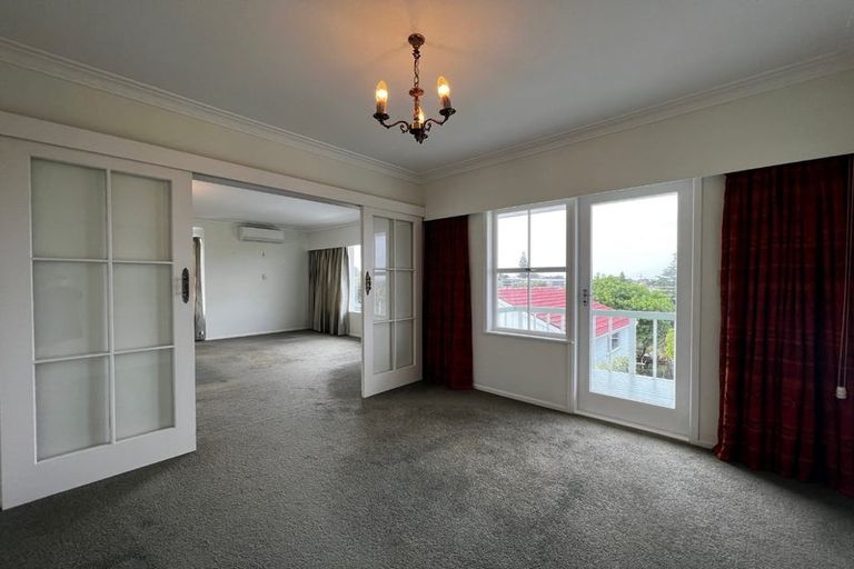 Photo of property in 34 Grenada Avenue, Forrest Hill, Auckland, 0620