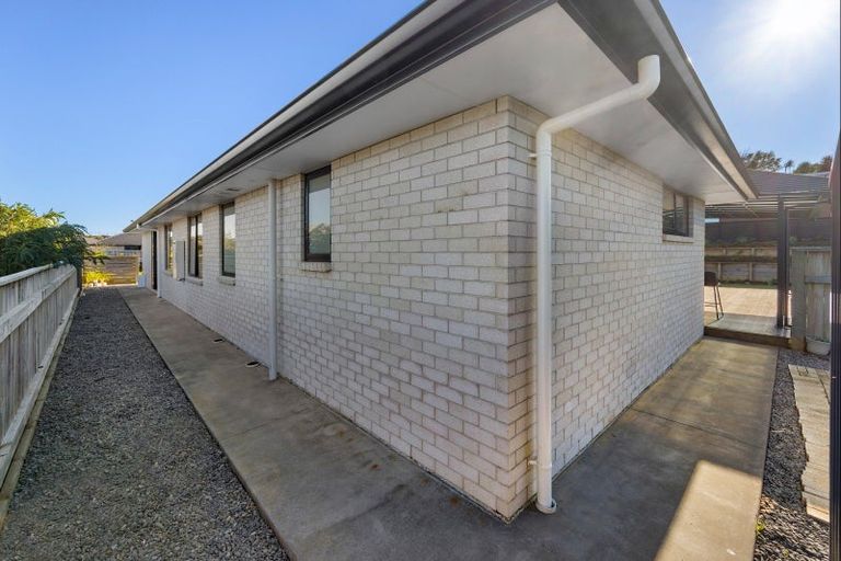 Photo of property in 31 Atutahi Street, Hurdon, New Plymouth, 4310