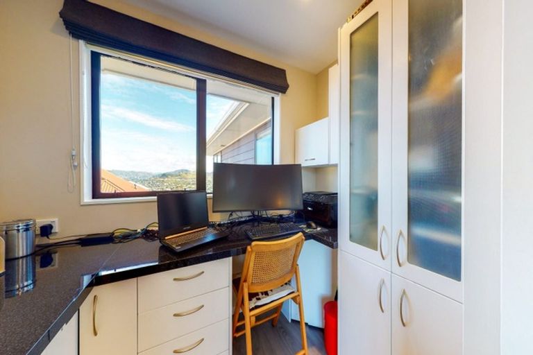 Photo of property in 25 Satara Crescent, Khandallah, Wellington, 6035