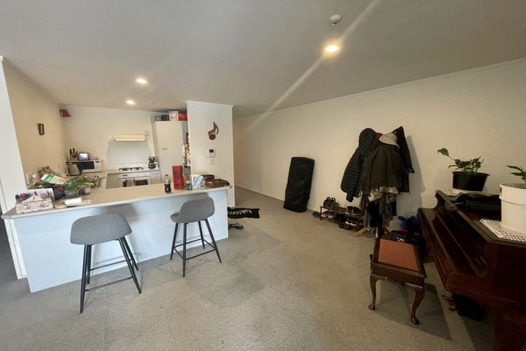 Photo of property in 3/8 Girton Terrace, Mount Cook, Wellington, 6021