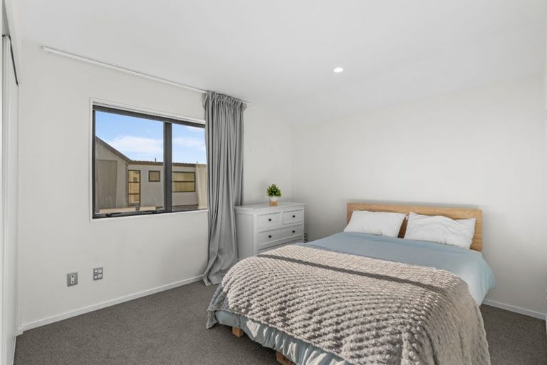 Photo of property in 2/38 Brockworth Place, Riccarton, Christchurch, 8011