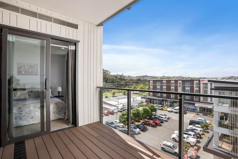 Photo of property in 421/3 Kaipiho Lane, Albany, Auckland, 0632