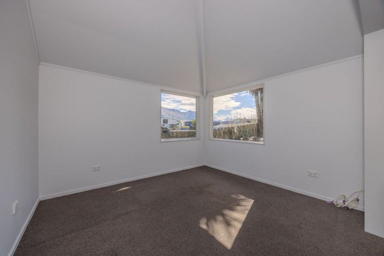 Photo of property in 9a Aeolus Place, Wanaka, 9305