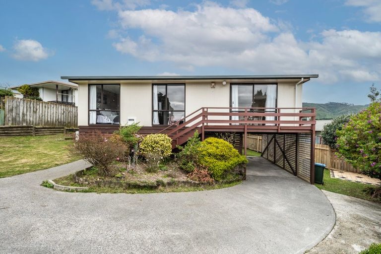 Photo of property in 18 Awatea Street, Ranui, Porirua, 5024