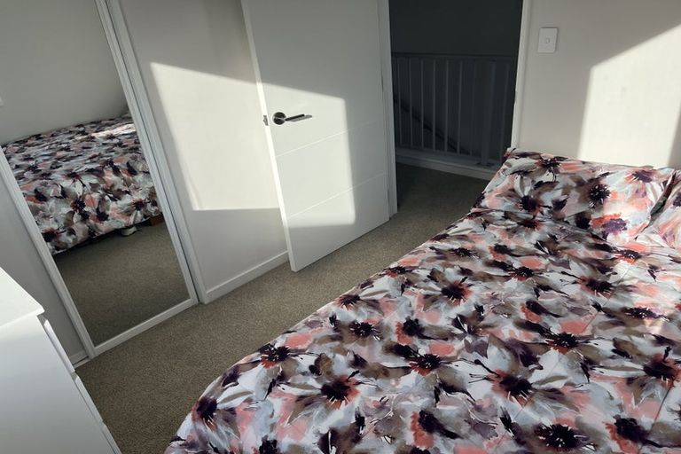 Photo of property in 25 Kakapo Lane, Redwood, Christchurch, 8051
