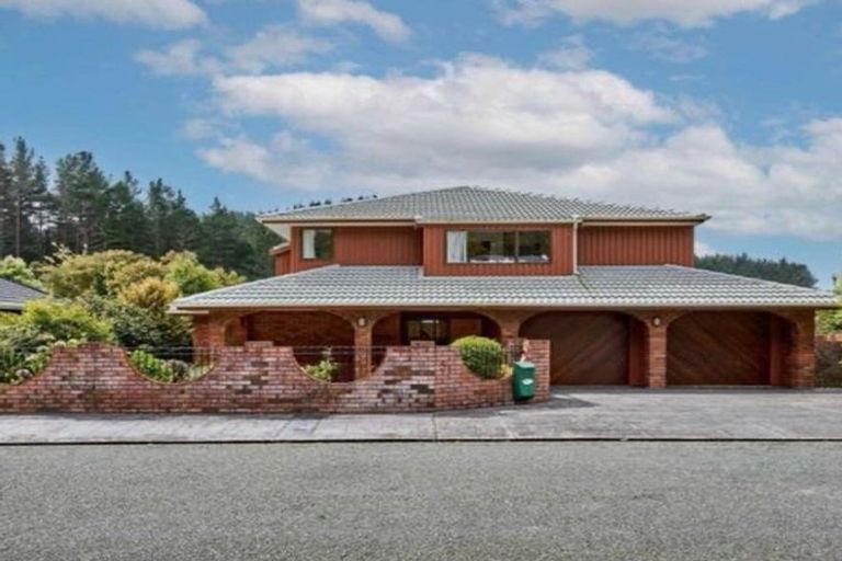 Photo of property in 51 Peterhouse Street, Tawa, Wellington, 5028