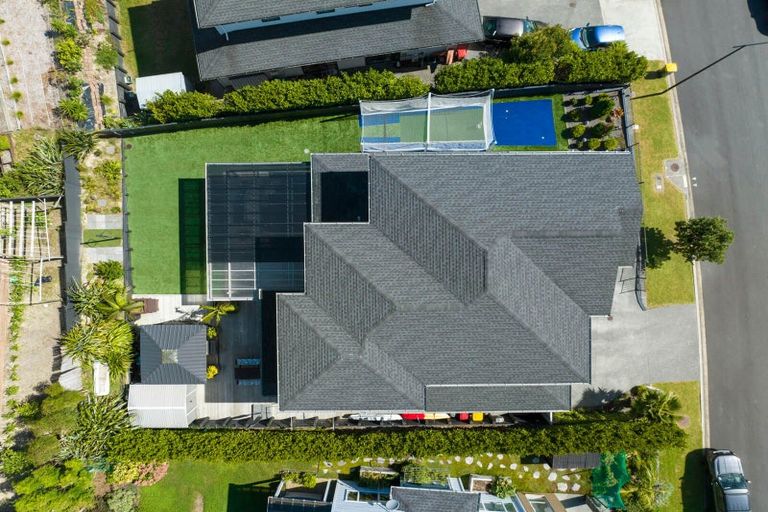 Photo of property in 13 Eastview Crescent, Stanmore Bay, Whangaparaoa, 0932