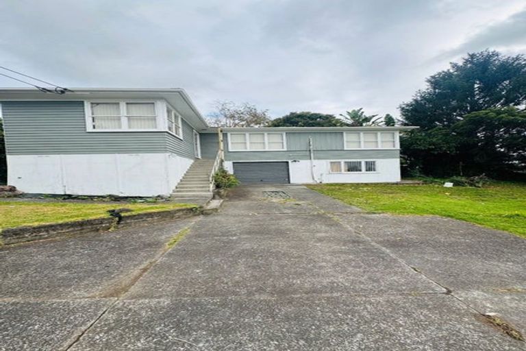 Photo of property in 1 Rondorlyn Place, Manurewa, Auckland, 2102