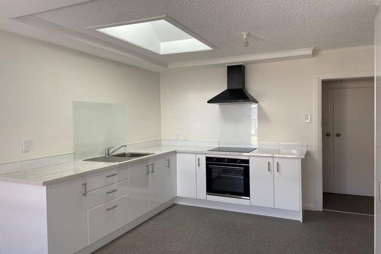 Photo of property in 39 Pirie Crescent, Moera, Lower Hutt, 5010