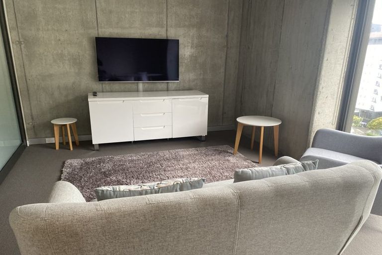 Photo of property in Frame Apartments, 802/111 Molesworth Street, Thorndon, Wellington, 6011