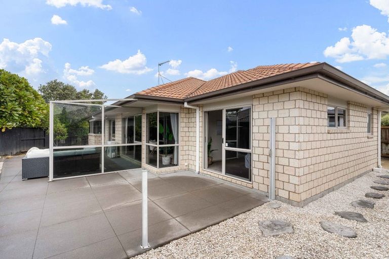 Photo of property in 32 Popata Close, Papamoa Beach, Papamoa, 3118