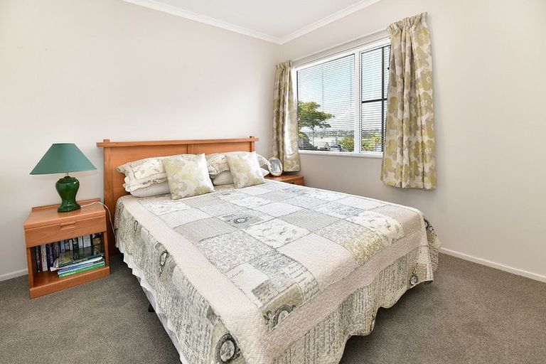 Photo of property in 93 Tauranga Place, Orewa, 0931