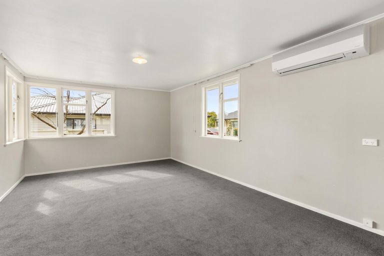 Photo of property in 124 Clarkin Road, Fairfield, Hamilton, 3214
