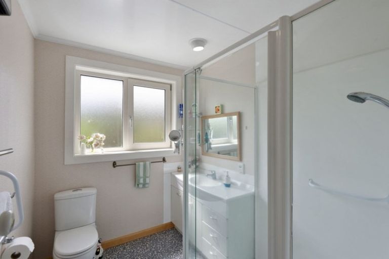 Photo of property in 22 Westcott Street, Dallington, Christchurch, 8061