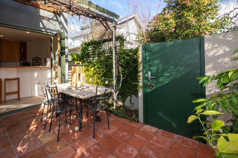 Photo of property in 16a Saint Albans Street, St Albans, Christchurch, 8014