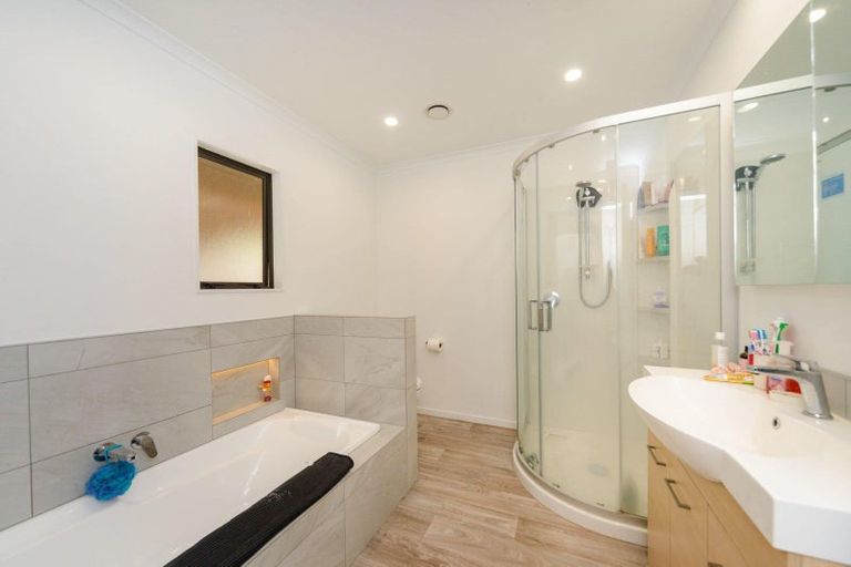 Photo of property in 26a Phillips Street, Sanson, 4817