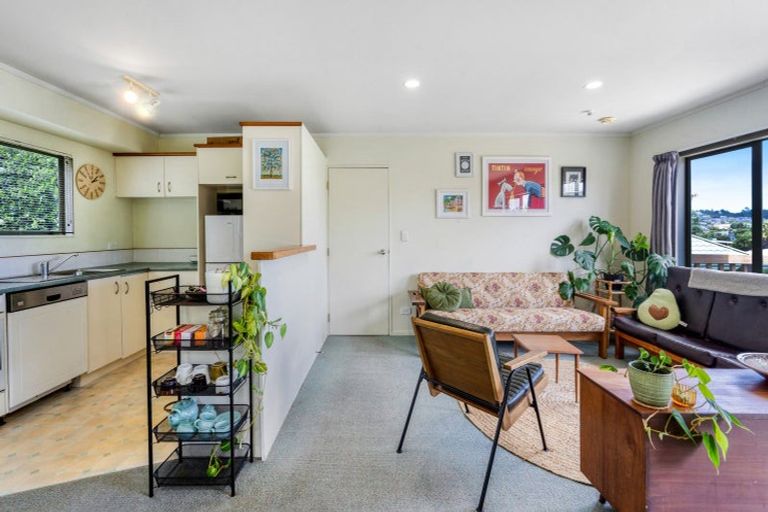 Photo of property in 12a Delshaw Avenue, Stanmore Bay, Whangaparaoa, 0932