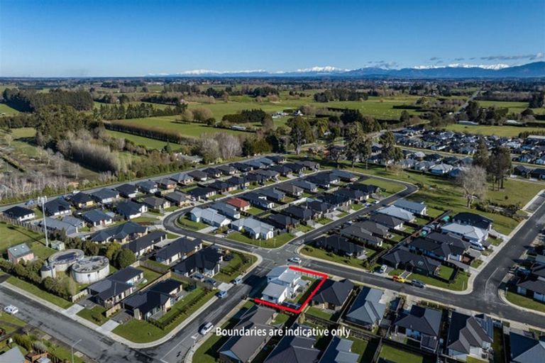 Photo of property in 50 Welsford Street, Woodend, 7610