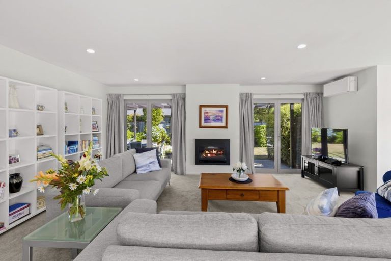 Photo of property in 23 Bridesdale Drive, Lake Hayes, Queenstown, 9304