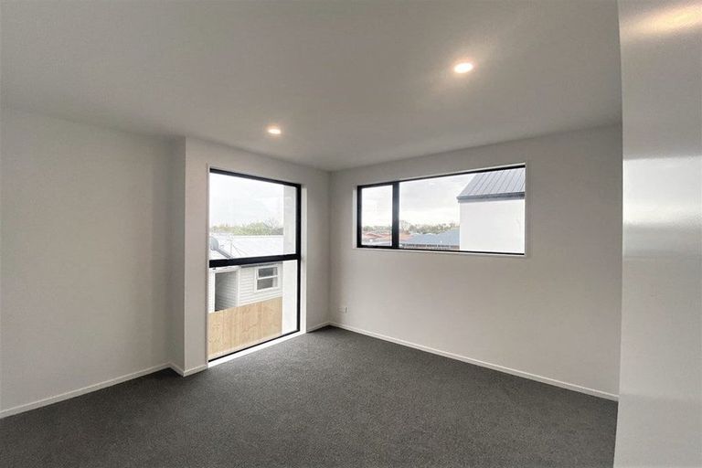 Photo of property in 2/233 Edgeware Road, Edgeware, Christchurch, 8013