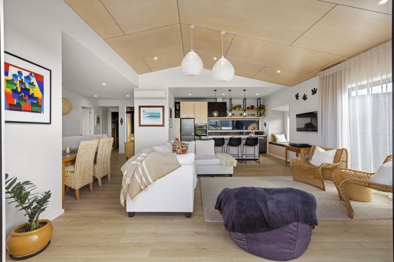 Photo of property in 15 Maataitai Road, Raglan, 3225