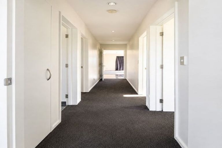 Photo of property in 15 Packard Crescent, Halswell, Christchurch, 8025