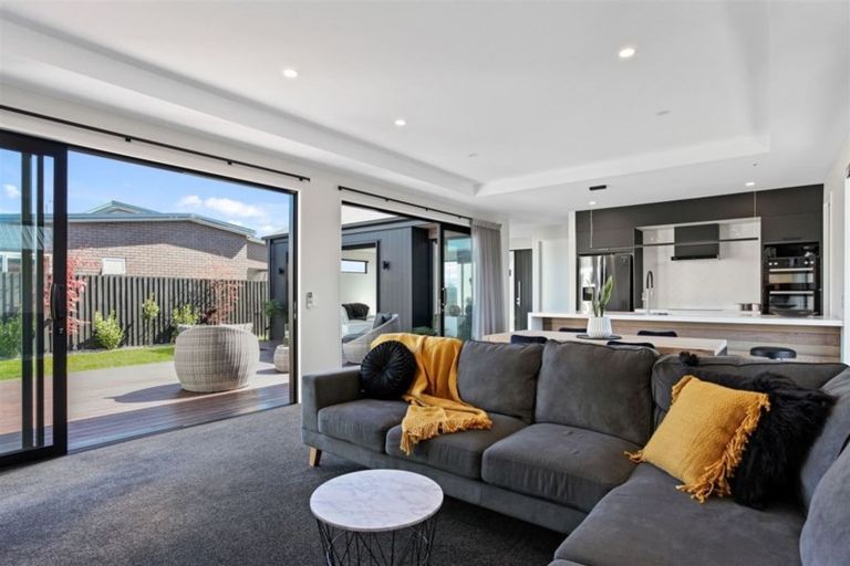 Photo of property in 4 Mckerrow Street, Marshland, Christchurch, 8083