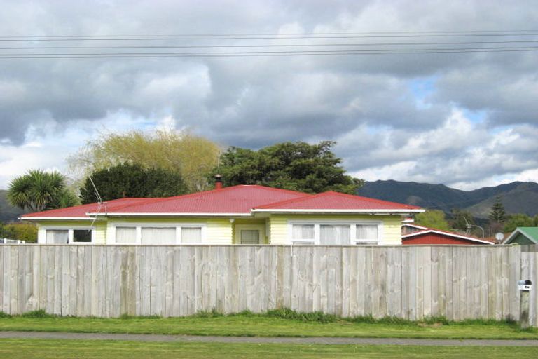 Photo of property in 20 Grand Street, Shannon, 4821