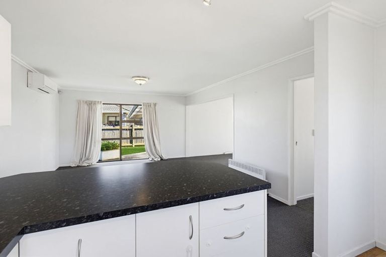 Photo of property in 22 Peter Hall Drive, Kelvin Grove, Palmerston North, 4414