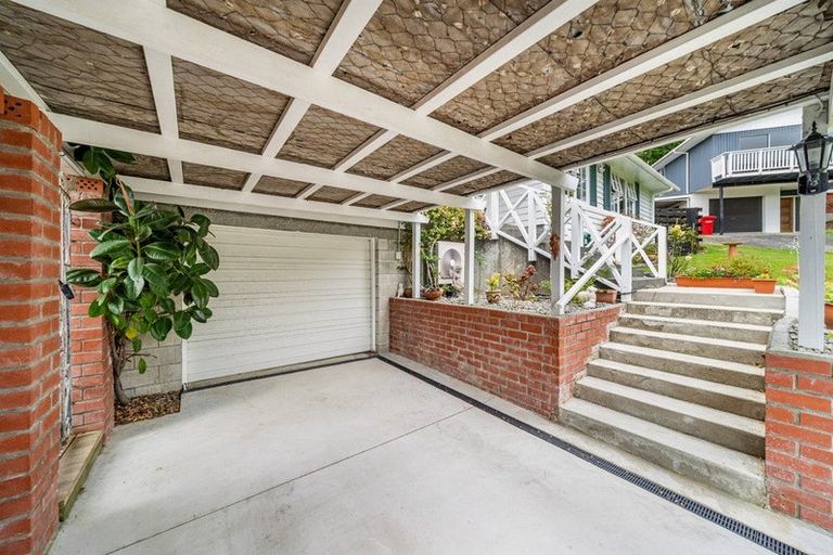 Photo of property in 14 Glenrae Grove, Silverstream, Upper Hutt, 5019