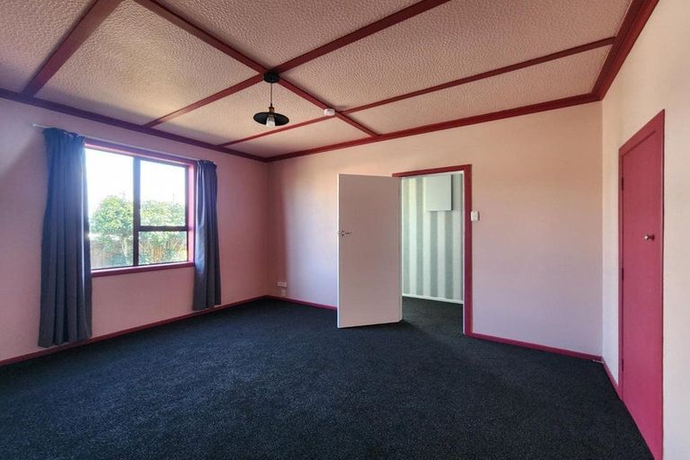 Photo of property in 143 Ngamotu Road, Spotswood, New Plymouth, 4310