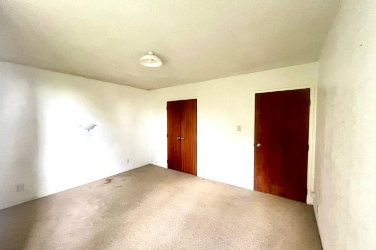 Photo of property in 66b Clovelly Road, Bucklands Beach, Auckland, 2012