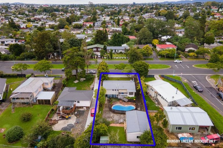 Photo of property in 30 Universal Drive, Henderson, Auckland, 0610