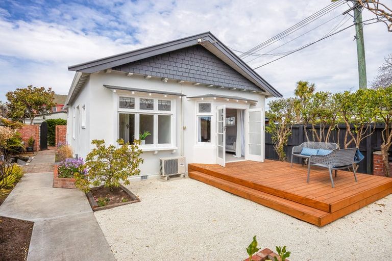 Photo of property in 80 Somerfield Street, Somerfield, Christchurch, 8024