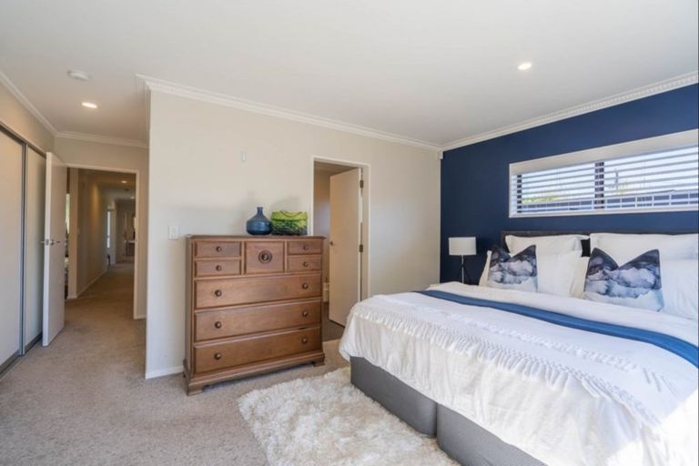 Photo of property in 4 Wakefield Grove, Waikanae, 5036