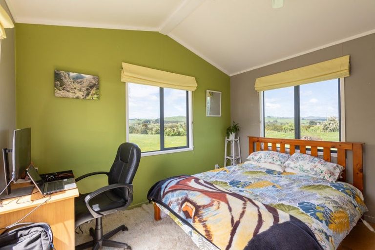 Photo of property in 47 Cowper Side Road, Dannevirke, 4976