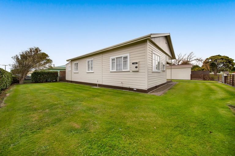 Photo of property in 19 Kapuni Street, Manaia, 4612